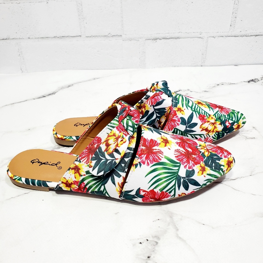 ⚡FLASH SALE! 🎉HP🎉Floral Print Pointy Toe Mules - Picture 3 of 5